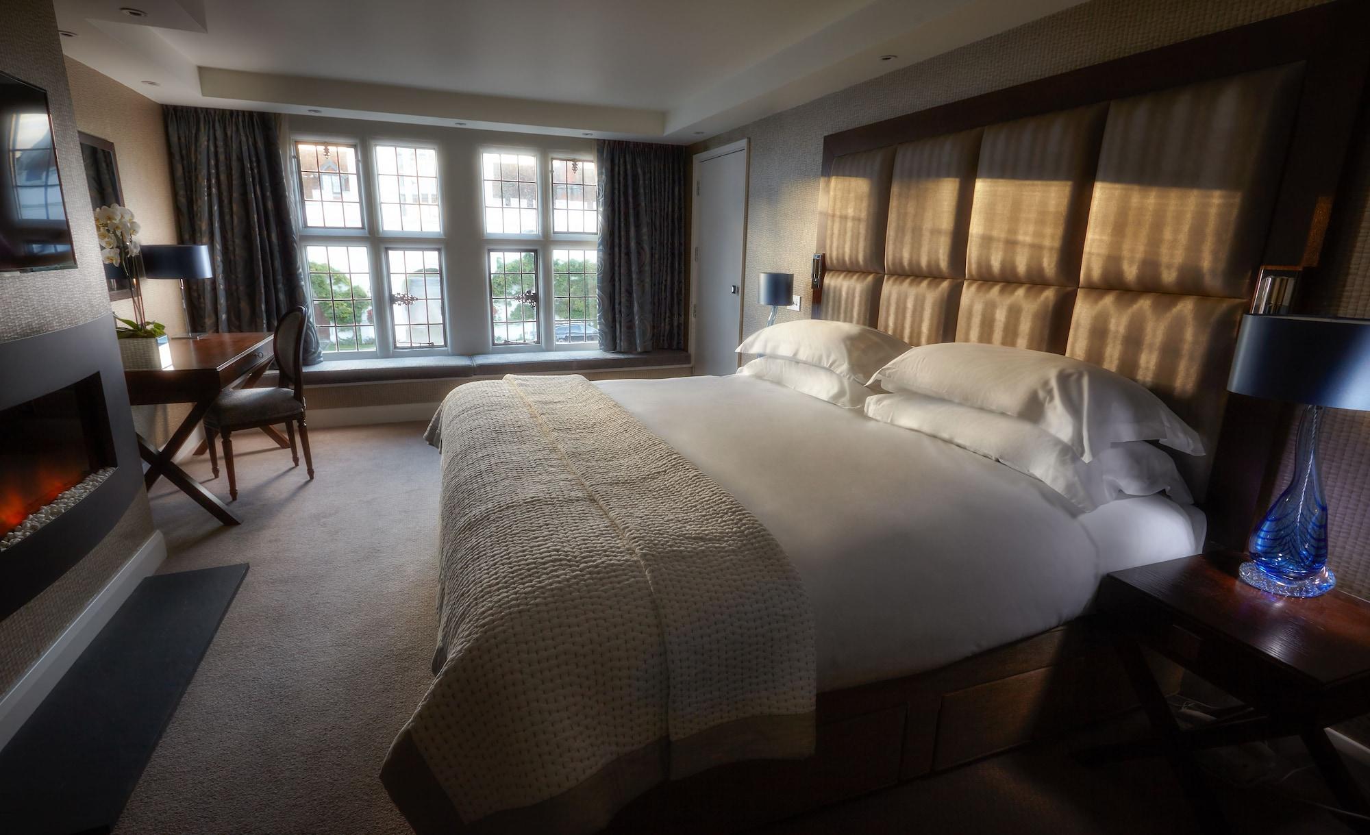 Danesfield House Hotel And Spa Марлоу Экстерьер фото
