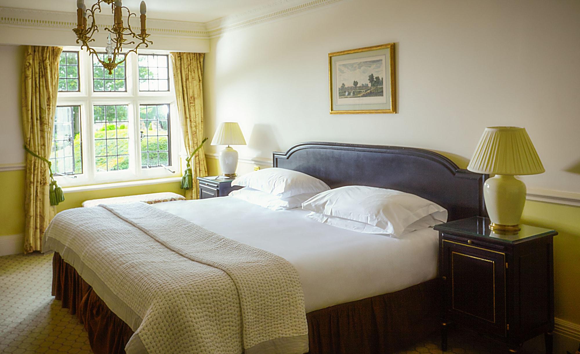Danesfield House Hotel And Spa Марлоу Экстерьер фото
