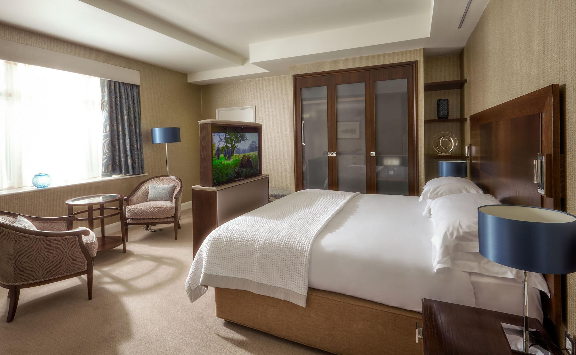 Danesfield House Hotel And Spa Марлоу Экстерьер фото