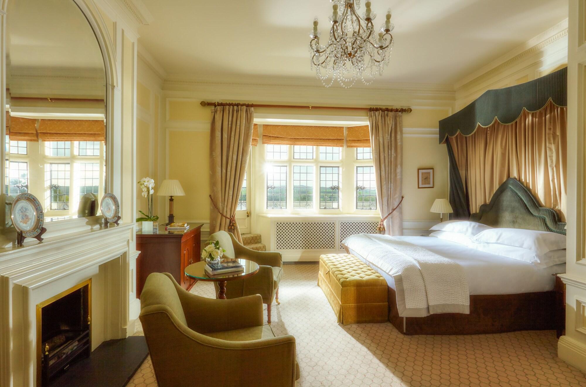 Danesfield House Hotel And Spa Марлоу Экстерьер фото