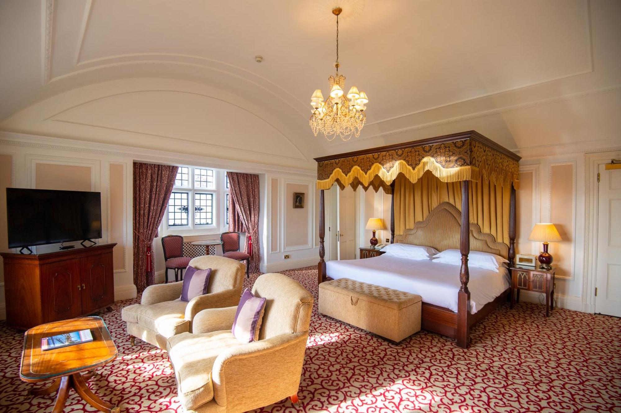 Danesfield House Hotel And Spa Марлоу Экстерьер фото